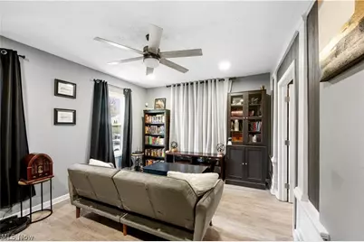 994 Moeller Avenue, Akron, OH 44307 - Photo 6