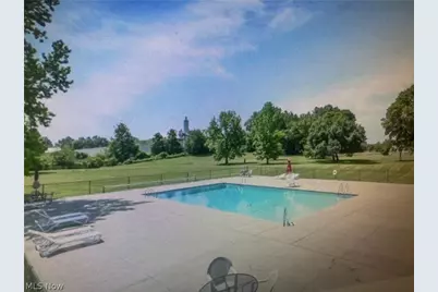 26187 Raintree Boulevard #C5, Olmsted Falls, OH 44138 - Photo 24