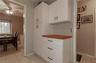 8210 Deepwood Blvd, Mentor, OH 44060 - Photo 6