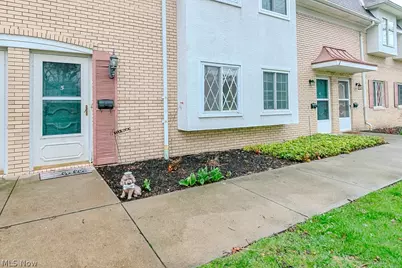8210 Deepwood Boulevard #11-5, Mentor, OH 44060 - Photo 14