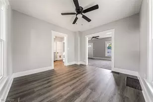 703 E River St, Elyria, OH 44035 - Photo 4