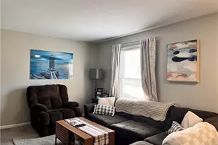 409 King St, Fairport Harbor, OH 44077 - Photo 2