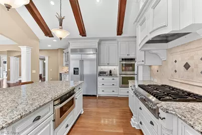 7565 Cottonwood Trail, Chagrin Falls, OH 44023 - Photo 14