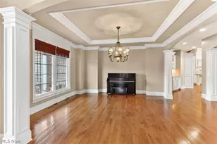 7565 Cottonwood Trail, Chagrin Falls, OH 44023 - Photo 6