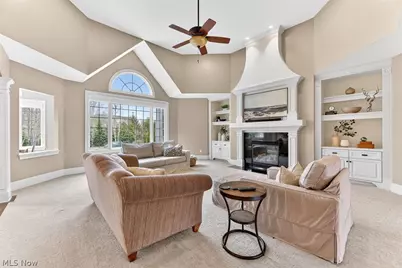 7565 Cottonwood Trail, Chagrin Falls, OH 44023 - Photo 10