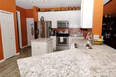 5297 Garfield Boulevard, Sheffield Village, OH 44054 - Photo 4