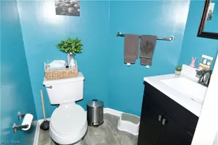 5297 Garfield Blvd, Sheffield Village, OH 44054 - Photo 12