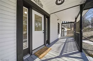 6097 Reno Dr, Louisville, OH 44641 - Photo 2