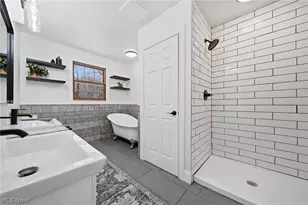 6097 Reno Dr, Louisville, OH 44641 - Photo 30