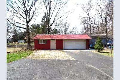 1010 Crestline Drive, Akron, OH 44312 - Photo 8
