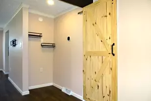 1010 Crestline Dr, Akron, OH 44312 - Photo 18