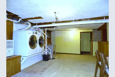 1010 Crestline Drive, Akron, OH 44312 - Photo 24