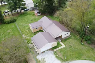 146 Brown Rd, Follansbee, WV 26037 - Photo 4