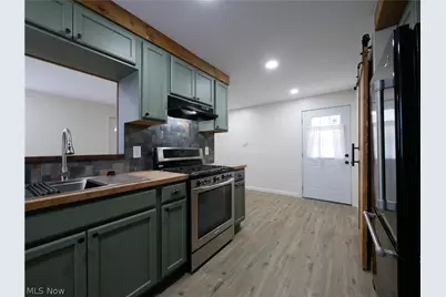 2404 Main Street, Wellsburg, WV 26070 - Photo 8