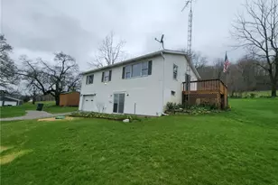 2286 Stonecreek Road SW, New Philadelphia, OH 44663 - Photo 2