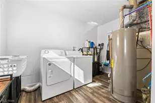 2225 Martha Ave NE, Canton, OH 44705 - Photo 10