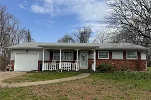 188 Williams Blvd, Wintersville, OH 43953 - Photo 2