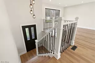 9415 Lawnfield Dr, Twinsburg, OH 44087 - Photo 16