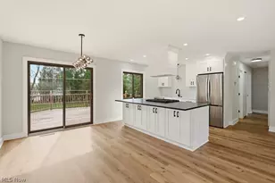 9415 Lawnfield Dr, Twinsburg, OH 44087 - Photo 2