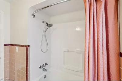 9005 Ansonia Avenue, Brooklyn, OH 44144 - Photo 14