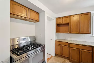 9005 Ansonia Avenue, Brooklyn, OH 44144 - Photo 8