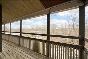 1722 Treetop Trail, Akron, OH 44313 - Photo 4