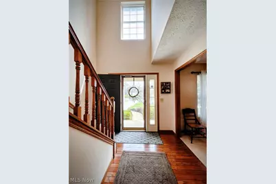 107 Cedar, Chardon, OH 44024 - Photo 6