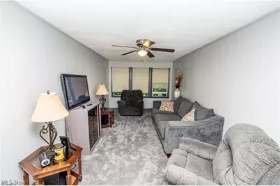 110 Boardman Boulevard, Boardman, OH 44512 - Photo 2