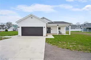 231 Lake Ave, Ashtabula, OH 44004 - Photo 4