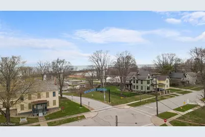 231 Lake Avenue, Ashtabula, OH 44004 - Photo 2