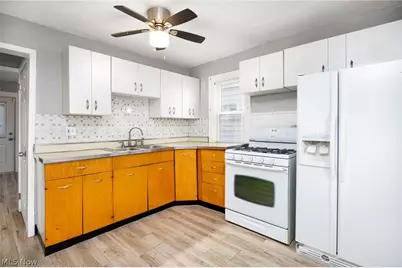 19307 Kildeer Avenue, Loveland, OH 44119 - Photo 8