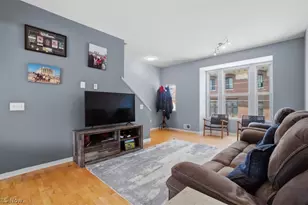 2055 E 36th St, Loveland, OH 44115 - Photo 6