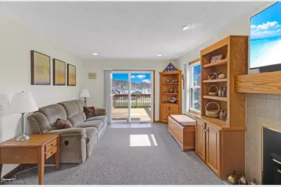 63 W Mohawk Drive, Malvern, OH 44644 - Photo 6