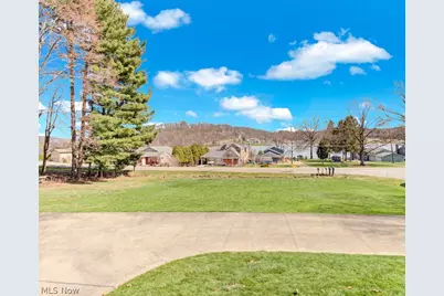 63 W Mohawk Drive, Malvern, OH 44644 - Photo 2