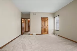 268 S Bayshore Dr, Columbiana, OH 44408 - Photo 24