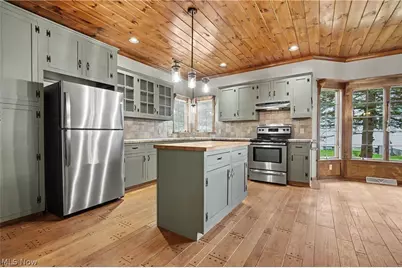 268 S Bayshore Drive, Columbiana, OH 44408 - Photo 4