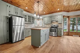 268 S Bayshore Dr, Columbiana, OH 44408 - Photo 4