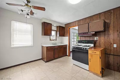 12809 McGowan Avenue, Loveland, OH 44135 - Photo 4