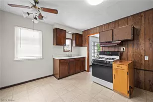 12809 Mc Gowan Ave, Loveland, OH 44135 - Photo 4