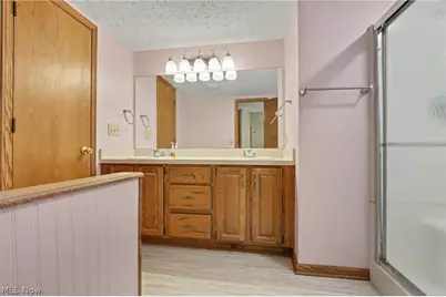 2197 Pinebrook Trail, Cuyahoga Falls, OH 44223 - Photo 12