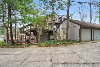 2197 Pinebrook Trail, Cuyahoga Falls, OH 44223 - Photo 38