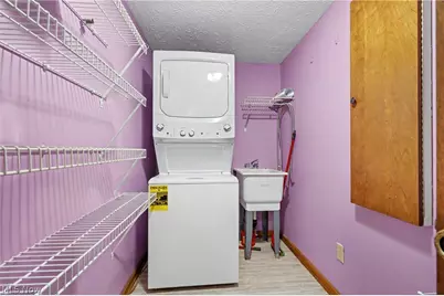 2197 Pinebrook Trail, Cuyahoga Falls, OH 44223 - Photo 22