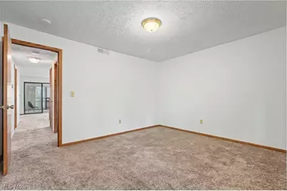 2197 Pinebrook Trail, Cuyahoga Falls, OH 44223 - Photo 18