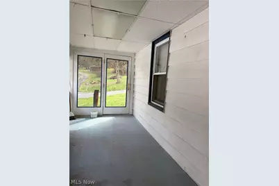 668 Springview Road, East Liverpool, OH 43920 - Photo 8