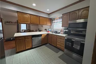 492 Franklin Ave, Cuyahoga Falls, OH 44221 - Photo 6