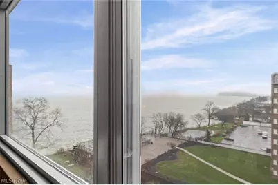 11820 Edgewater Drive #915, Oakwood, OH 44107 - Photo 26