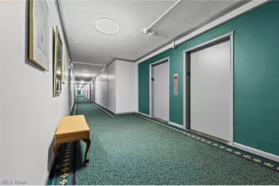 11820 Edgewater Drive #915, Oakwood, OH 44107 - Photo 6