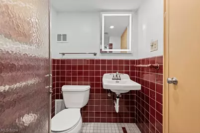 11820 Edgewater Drive #915, Oakwood, OH 44107 - Photo 24