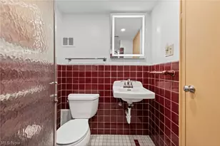 11820 Edgewater Dr, Oakwood, OH 44107 - Photo 24