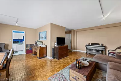 11820 Edgewater Drive #915, Oakwood, OH 44107 - Photo 12